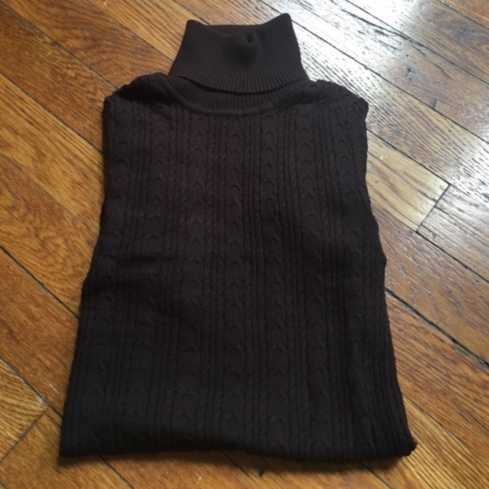 NWOT BCBG Turtleneck Sweater Small